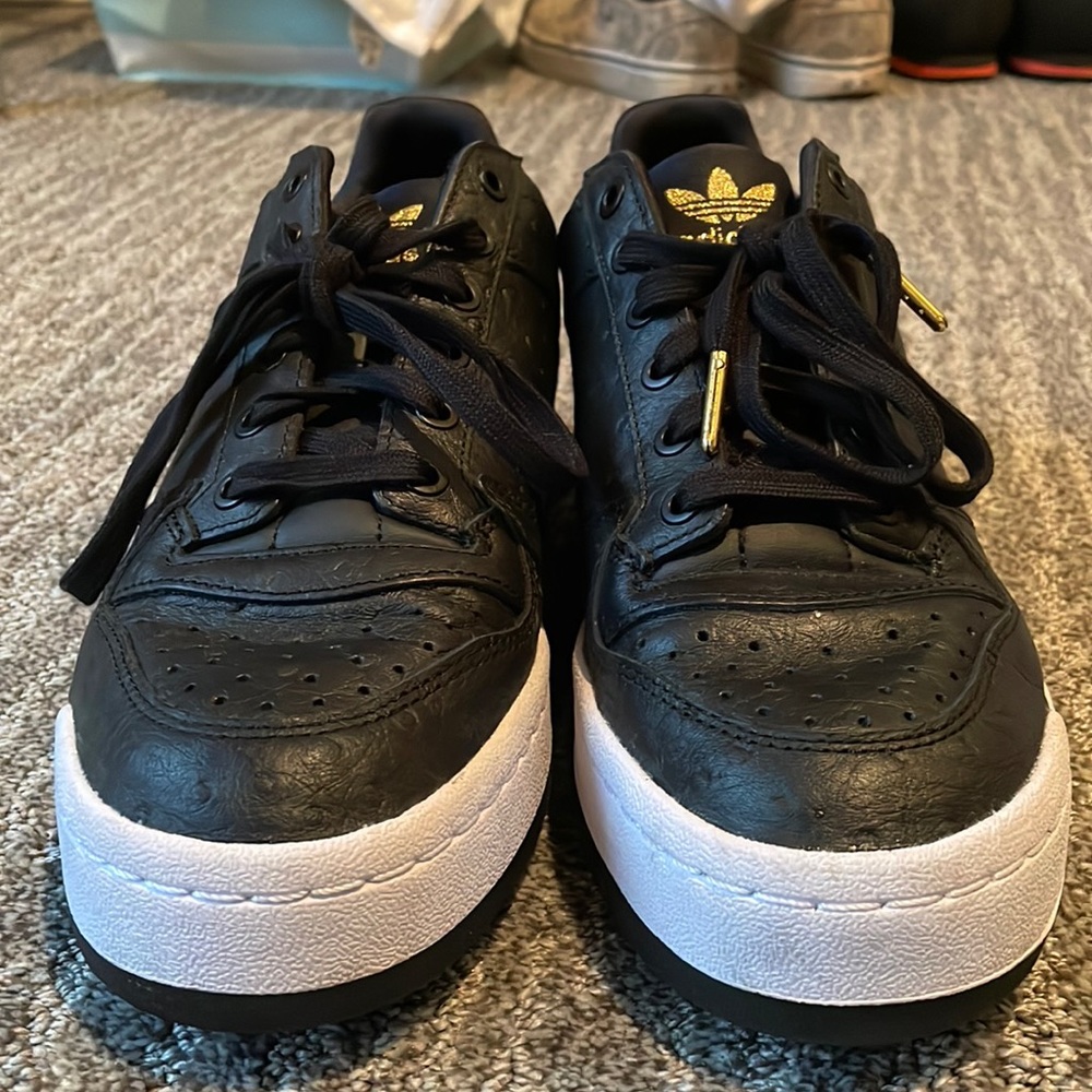 Adidas Forum Black Gold Leather Platform Bold Sneaker size 9